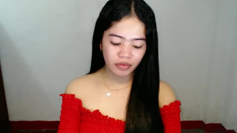 Snapshot of alesha_vibe_me chatting on March 1, 9:07 am alesha_vibe_me online show from March 1, 9:07 am