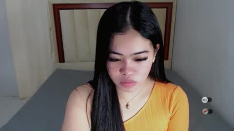 Snapshot of alesha_vibe_me chatting on October 14, 12:28 pm alesha_vibe_me online show from October 14, 12:28 pm