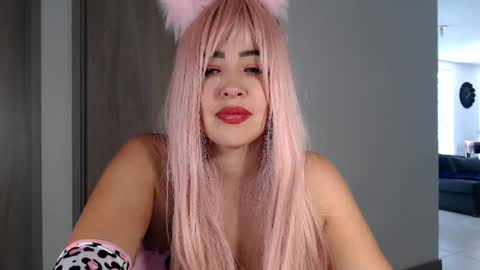 Snapshot of aleska__bell chatting on July 24, 3:21 pm Aleska online show from July 24, 3:21 pm