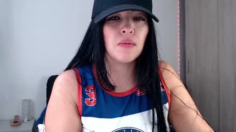 Snapshot of aleska__bell chatting on July 31, 3:22 pm Aleska online show from July 31, 3:22 pm