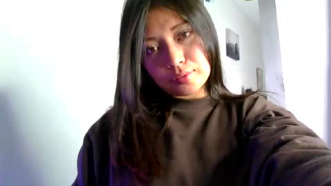 QUEEN OFF MILk  IM BACK  15 NOV online show from June 5, 11:54 pm