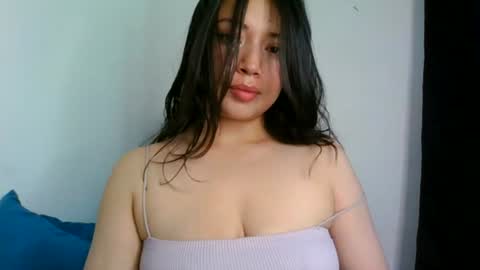 QUEEN OFF MILk  IM BACK  15 NOV online show from June 19, 6:34 pm
