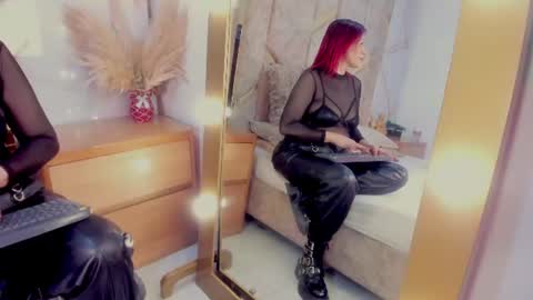 Snapshot of aleskadutth chatting on July 13, 7:55 am Aleska online show from July 13, 7:55 am