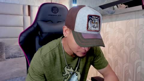 Alessandro King online show from January 6, 2:58 pm