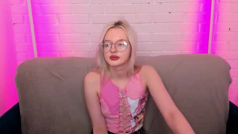 alessakiss online show from February 11, 9:03 am