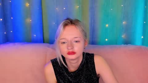 alessakiss online show from April 24, 2:36 am