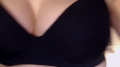 Sandra online show from February 18, 7:52 pm