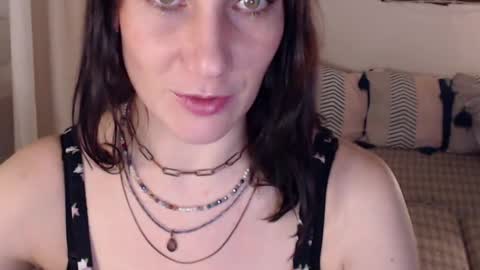 Sandra online show from March 12, 6:00 pm