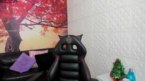 Snapshot of alessandraa_ferri_ chatting on December 16, 9:09 pm Alessandra online show from December 16, 9:09 pm