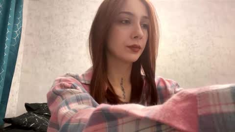 Emma online show from March 1, 1:13 pm