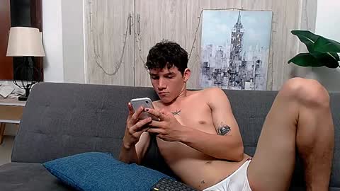 alessandrith104266 online show from December 3, 2:25 am