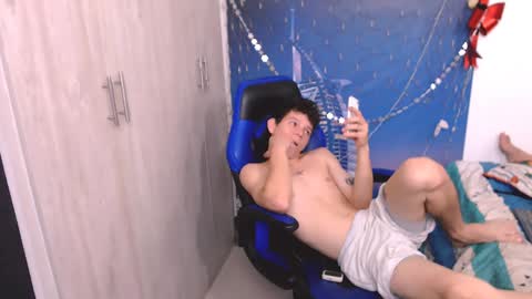 alessandrith104266 online show from December 7, 2:09 am