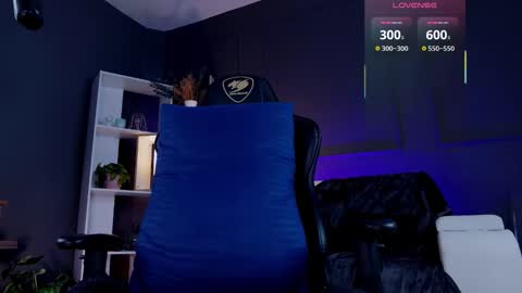 Snapshot of alessandro_duty chatting on November 1, 3:30 am Alessandro INDEPENDENT MODEL online show from November 1, 3:30 am