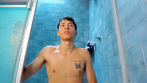 Snapshot of alessandro_dybala chatting on December 27, 2:43 pm Alessandro Dybala online show from December 27, 2:43 pm