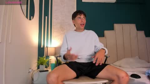 Snapshot of alessandro_dybala chatting on January 17, 11:59 am Alessandro Dybala online show from January 17, 11:59 am