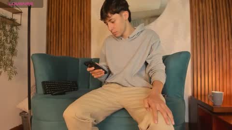 Snapshot of alessandro_dybala chatting on February 9, 11:47 am Alessandro Dybala online show from February 9, 11:47 am