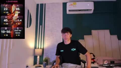 Snapshot of alessandro_dybala chatting on September 14, 12:26 pm Alessandro Dybala online show from September 14, 12:26 pm