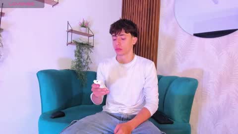 Snapshot of alessandro_dybala chatting on September 24, 11:46 am Alessandro Dybala online show from September 24, 11:46 am
