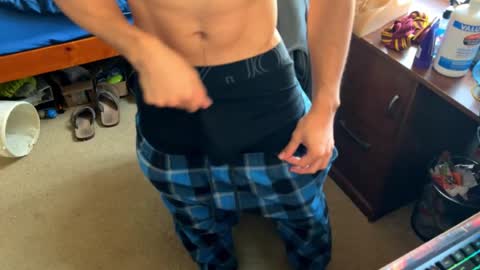 Snapshot of alessandro_fantasia chatting on December 20, 8:16 pm Alessandro online show from December 20, 8:16 pm