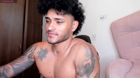 Snapshot of alessandro_vanni chatting on December 2, 4:09 pm Alessandro Vanni online show from December 2, 4:09 pm