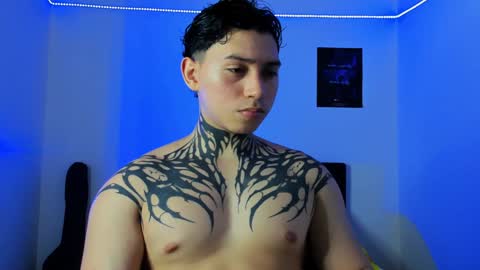 Snapshot of alessandro_wolf chatting on January 29, 12:33 am Alessandro online show from January 29, 12:33 am