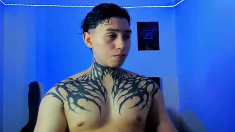 Snapshot of alessandro_wolf chatting on March 2, 1:04 am Alessandro online show from March 2, 1:04 am