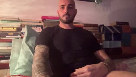 alessandromori91 online show from April 18, 10:54 pm