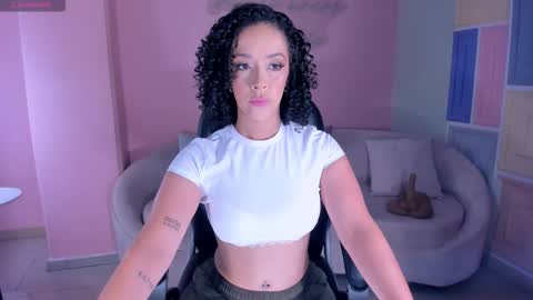 ALESSA ROMERO  online show from February 24, 7:01 pm