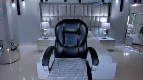 ALESSA ROMERO  online show from July 13, 7:27 pm
