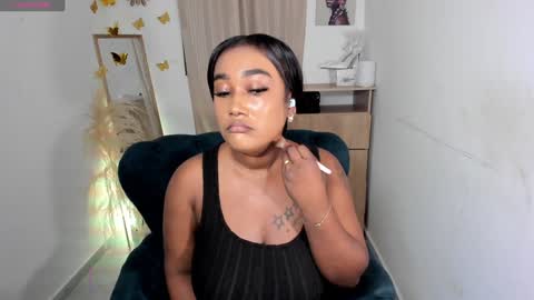 Snapshot of alessia_anderson07 chatting on February 9, 1:55 am Yy  online show from February 9, 1:55 am