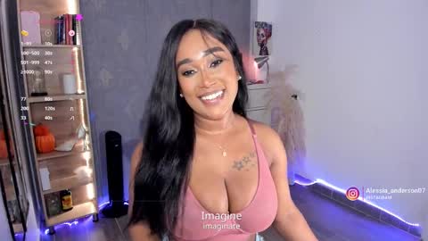 Snapshot of alessia_anderson07 chatting on October 25, 11:10 pm Yy  online show from October 25, 11:10 pm