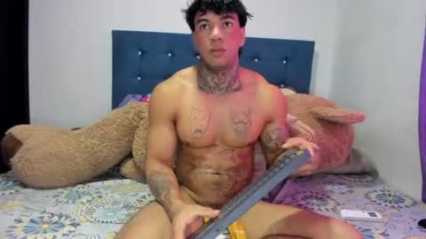 alessia_hot1 online show from July 12, 8:22 pm