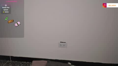 Snapshot of alessia_santorinni chatting on May 19, 1:56 am alessia_santorinni online show from May 19, 1:56 am