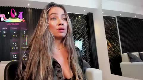 Snapshot of alessia_taylorr chatting on February 24, 6:04 pm Alessia Everyday From 0530 to 1430 Col Time online show from February 24, 6:04 pm