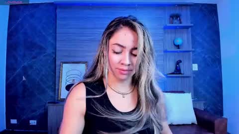 Snapshot of alessia_taylorr chatting on September 18, 11:45 am Alessia Everyday From 0530 to 1430 Col Time online show from September 18, 11:45 am