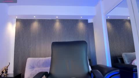 Snapshot of alessia_taylorr chatting on November 26, 11:44 am Alessia Everyday From 0530 to 1430 Col Time online show from November 26, 11:44 am