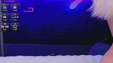 Snapshot of alessiacroft chatting on June 7, 4:05 am alessiacroft online show from June 7, 4:05 am