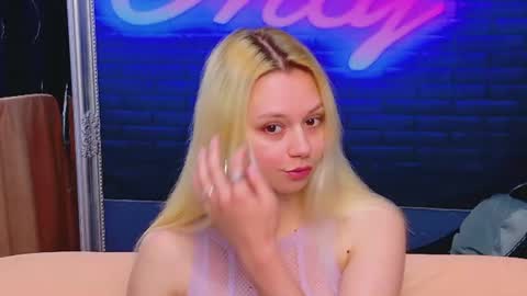 Snapshot of alessiacroft chatting on June 15, 4:15 am alessiacroft online show from June 15, 4:15 am