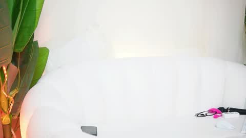  Alessia  online show from March 2, 9:43 pm