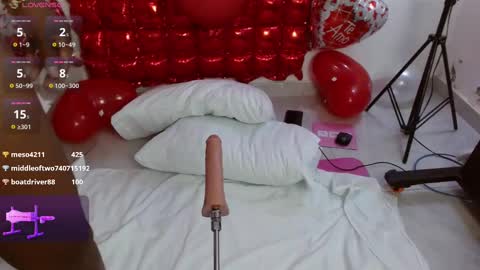 Snapshot of alessiiaa_ chatting on February 12, 12:16 am alessiiaa online show from February 12, 12:16 am