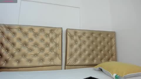 Snapshot of alessiiaa_ chatting on November 18, 9:41 pm alessiiaa online show from November 18, 9:41 pm