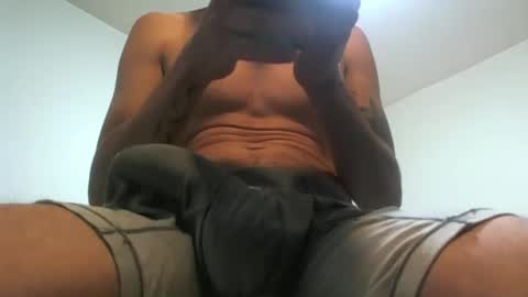 alessio10inches online show from April 23, 8:33 pm