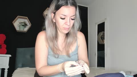 Snapshot of alesys69 chatting on February 1, 4:24 am alesys69 online show from February 1, 4:24 am