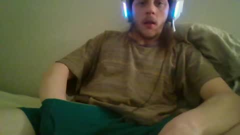 Snapshot of alex69tt chatting on January 25, 8:10 am jointlover online show from January 25, 8:10 am