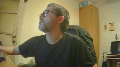 Snapshot of alex81pv1981 chatting on January 26, 7:31 pm alex81pv1981 online show from January 26, 7:31 pm