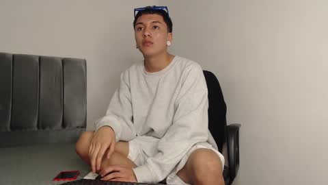 Snapshot of alex__lover chatting on December 11, 4:39 am Owen online show from December 11, 4:39 am