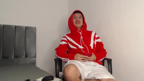 Snapshot of alex__lover chatting on December 28, 4:51 am Owen online show from December 28, 4:51 am