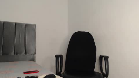 Snapshot of alex__lover chatting on January 15, 3:33 am Owen online show from January 15, 3:33 am