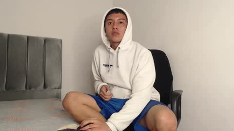 Snapshot of alex__lover chatting on January 23, 4:41 am Owen online show from January 23, 4:41 am