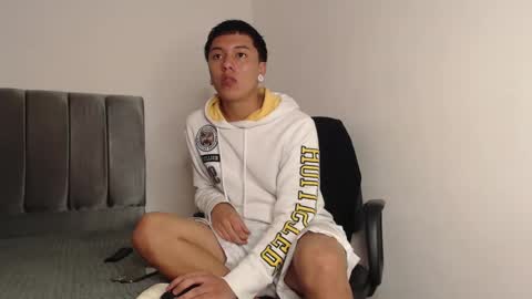 Snapshot of alex__lover chatting on February 4, 2:07 am Owen online show from February 4, 2:07 am